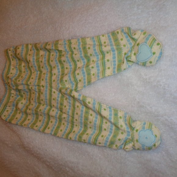 VITAMINS Baby 2 Piece Bunny Outfit with Rattles in Feet Size 6 - 9 Month… - Picture 7 of 9